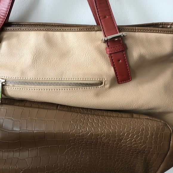Charles & Keith large tote with croc detail - Picture 4 of 5